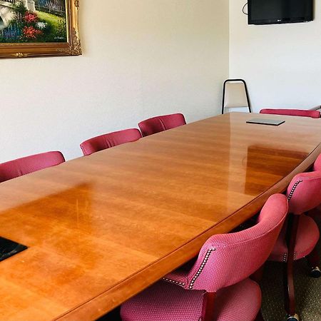 Quality Inn & Suites Prestonsburg Next To Mountain Arts Center المظهر الخارجي الصورة