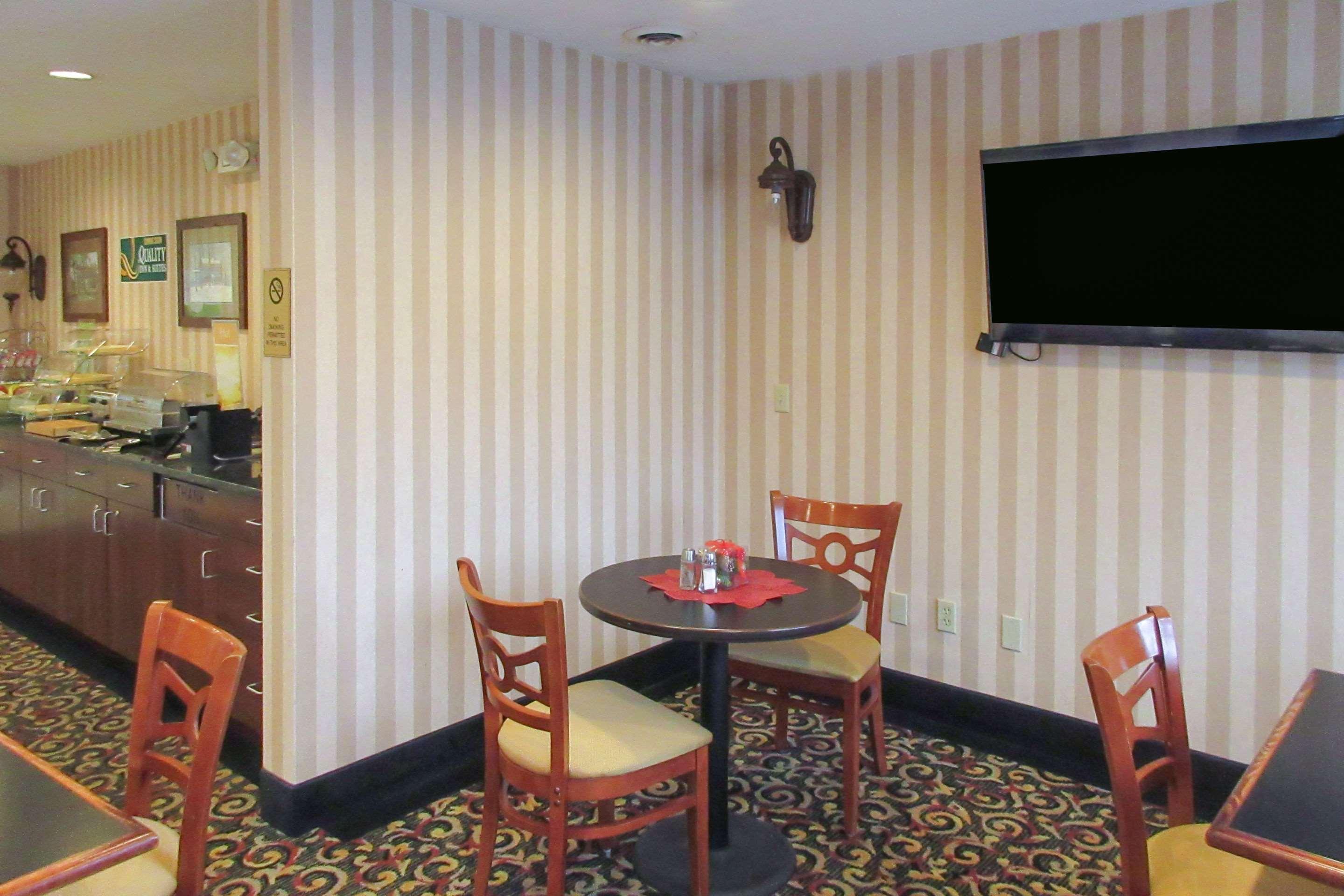 Quality Inn & Suites Prestonsburg Next To Mountain Arts Center المظهر الخارجي الصورة