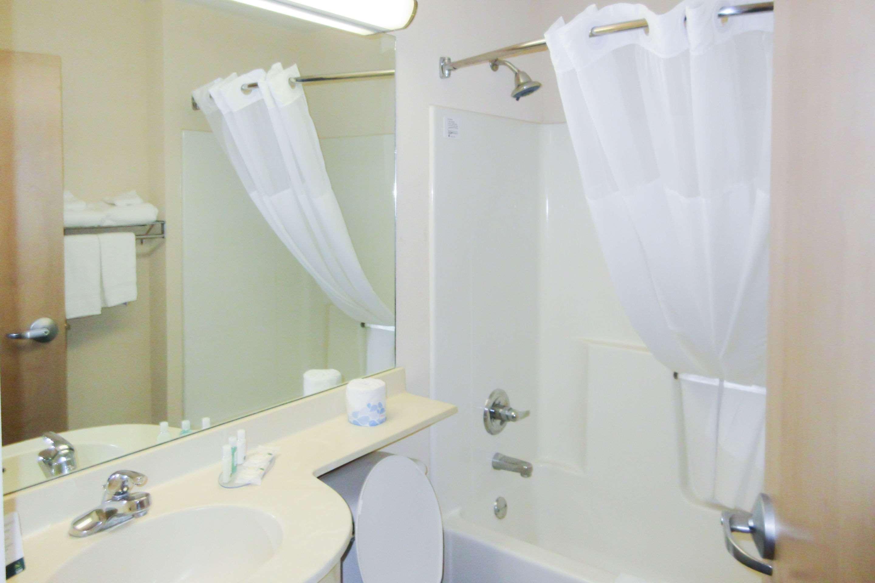 Quality Inn & Suites Prestonsburg Next To Mountain Arts Center المظهر الخارجي الصورة