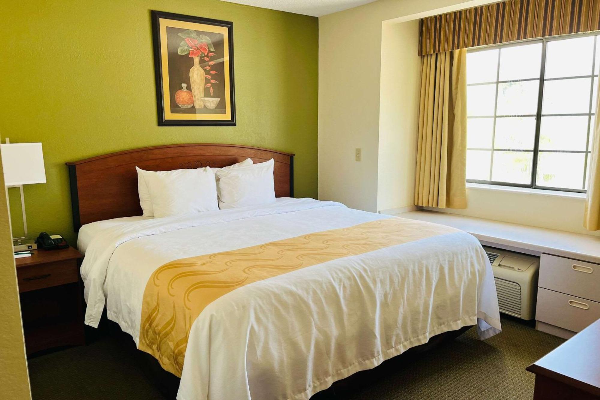 Quality Inn & Suites Prestonsburg Next To Mountain Arts Center المظهر الخارجي الصورة