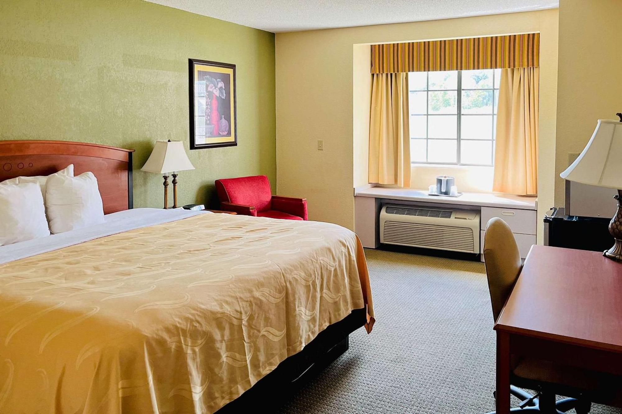 Quality Inn & Suites Prestonsburg Next To Mountain Arts Center المظهر الخارجي الصورة