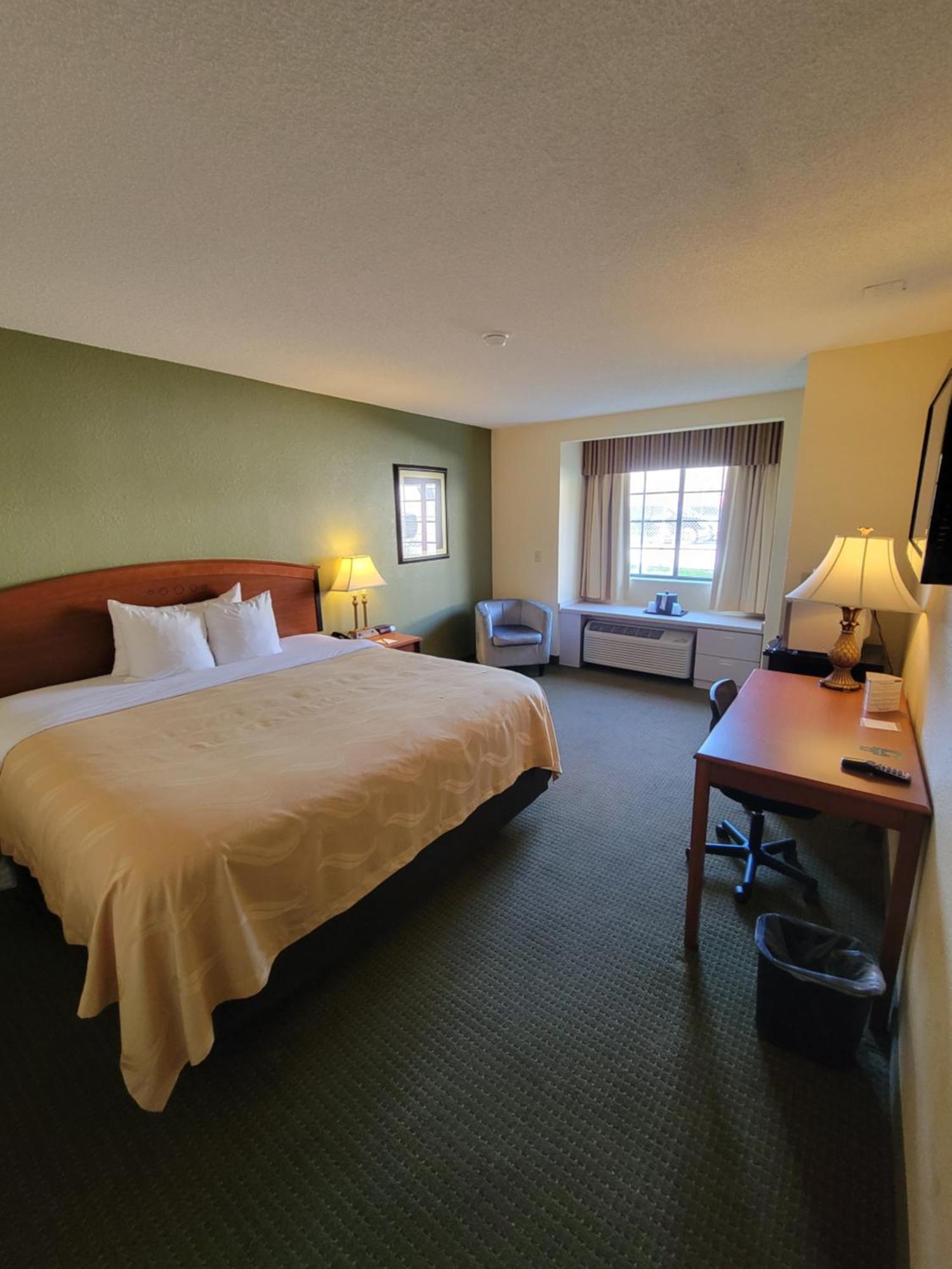 Quality Inn & Suites Prestonsburg Next To Mountain Arts Center المظهر الخارجي الصورة