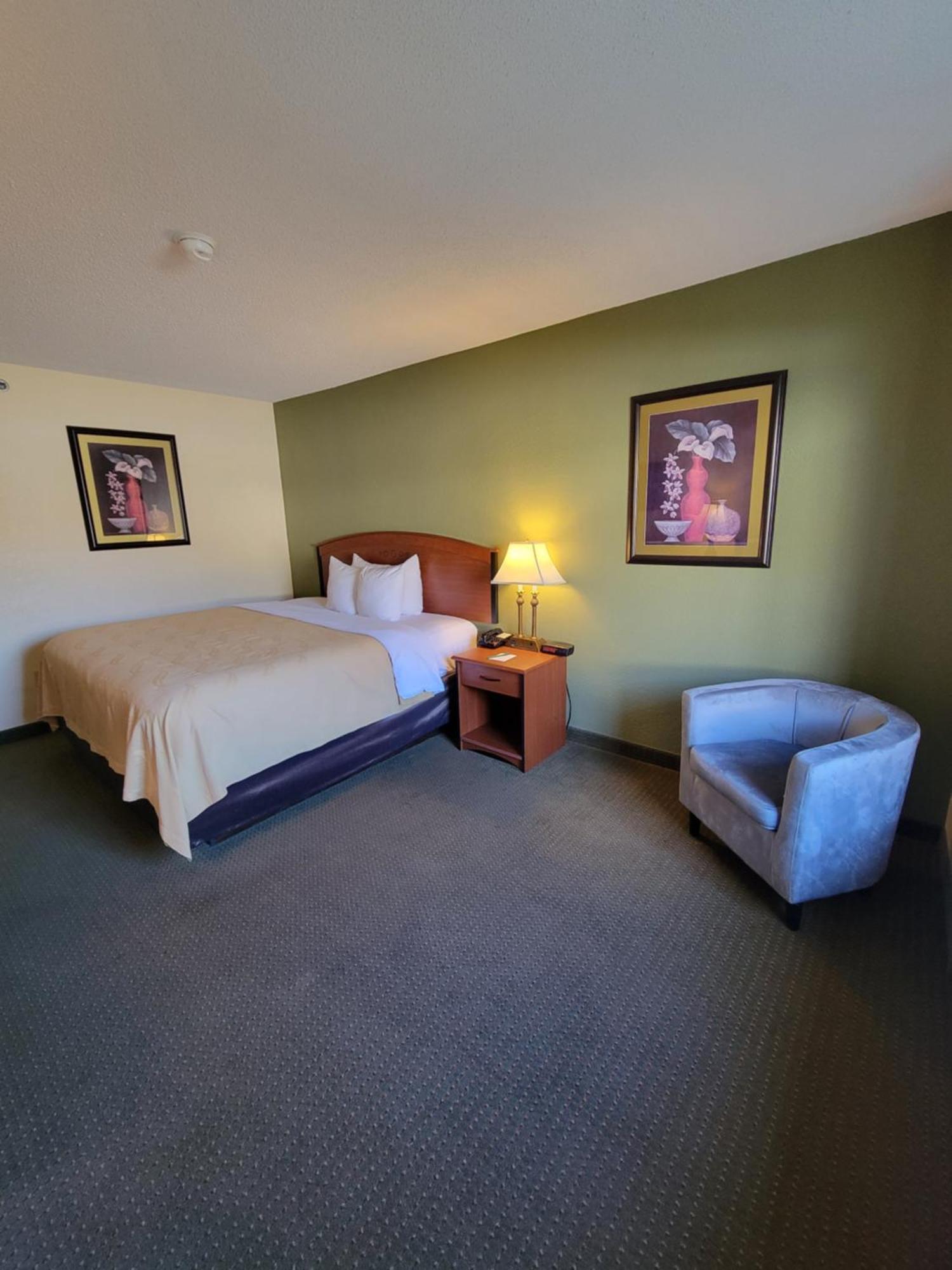 Quality Inn & Suites Prestonsburg Next To Mountain Arts Center المظهر الخارجي الصورة