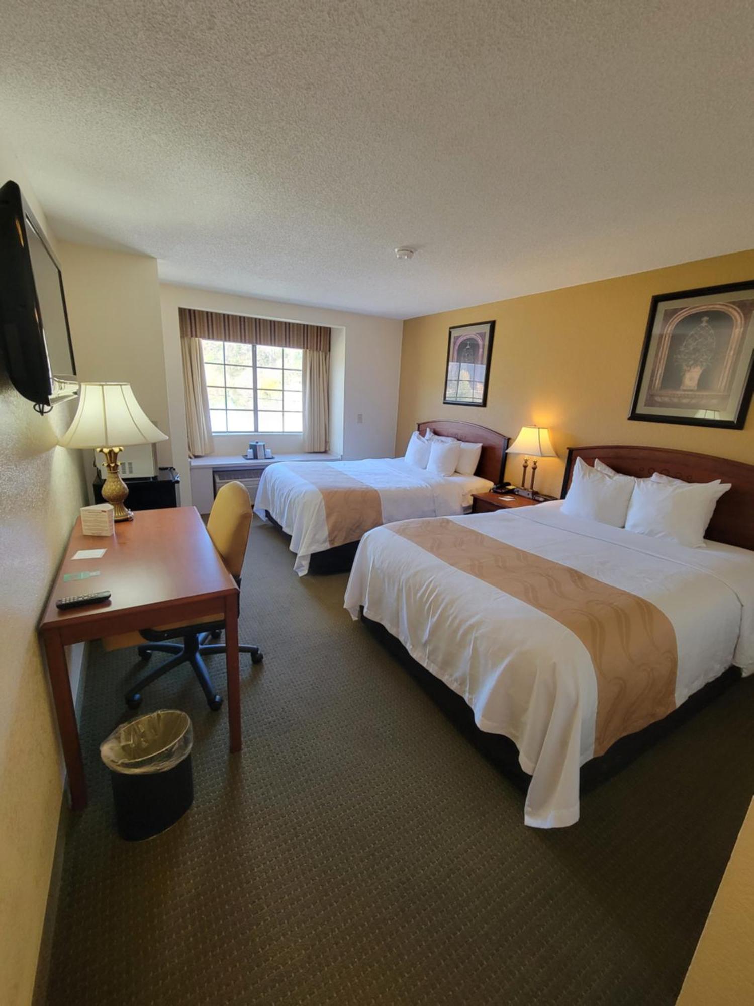 Quality Inn & Suites Prestonsburg Next To Mountain Arts Center المظهر الخارجي الصورة