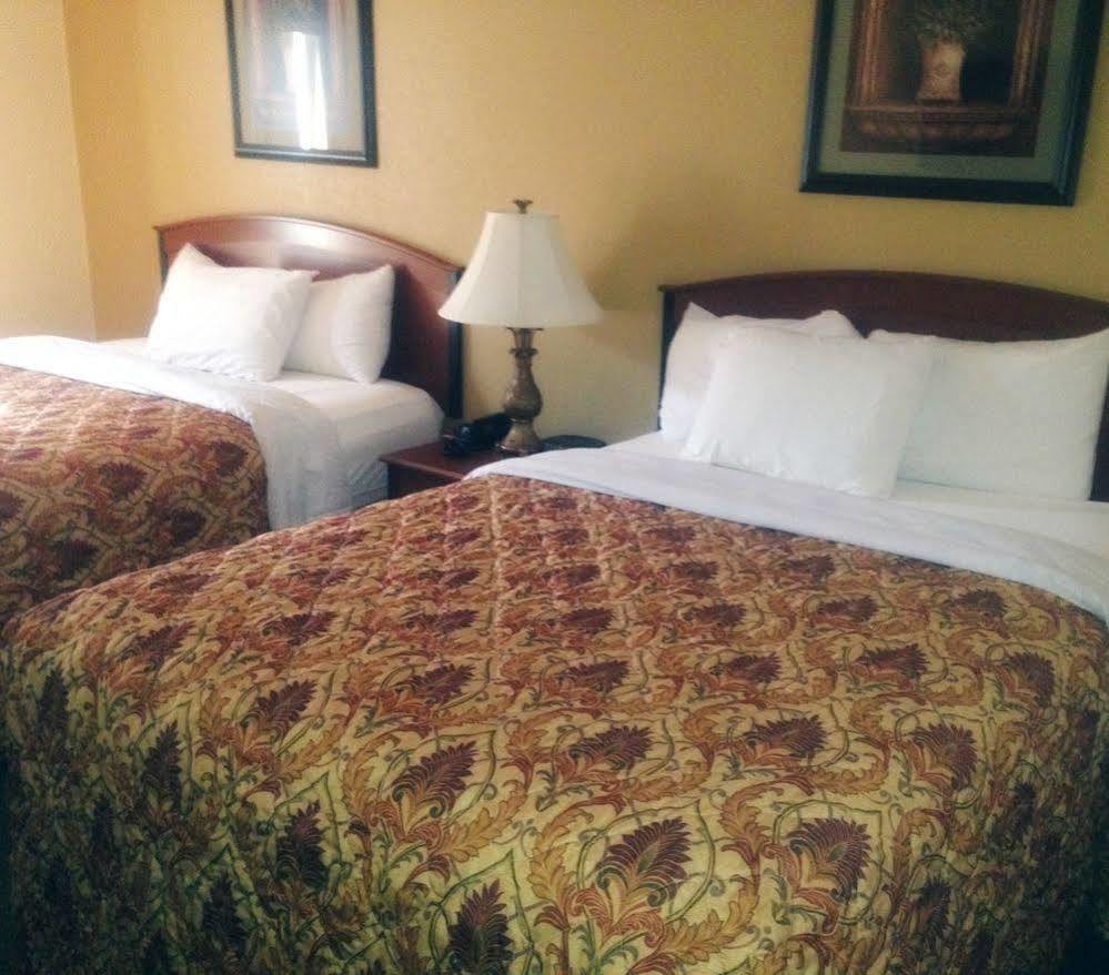 Quality Inn & Suites Prestonsburg Next To Mountain Arts Center المظهر الخارجي الصورة
