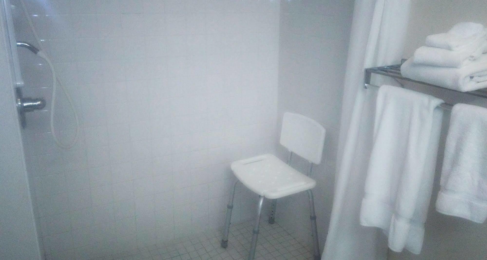 Quality Inn & Suites Prestonsburg Next To Mountain Arts Center المظهر الخارجي الصورة