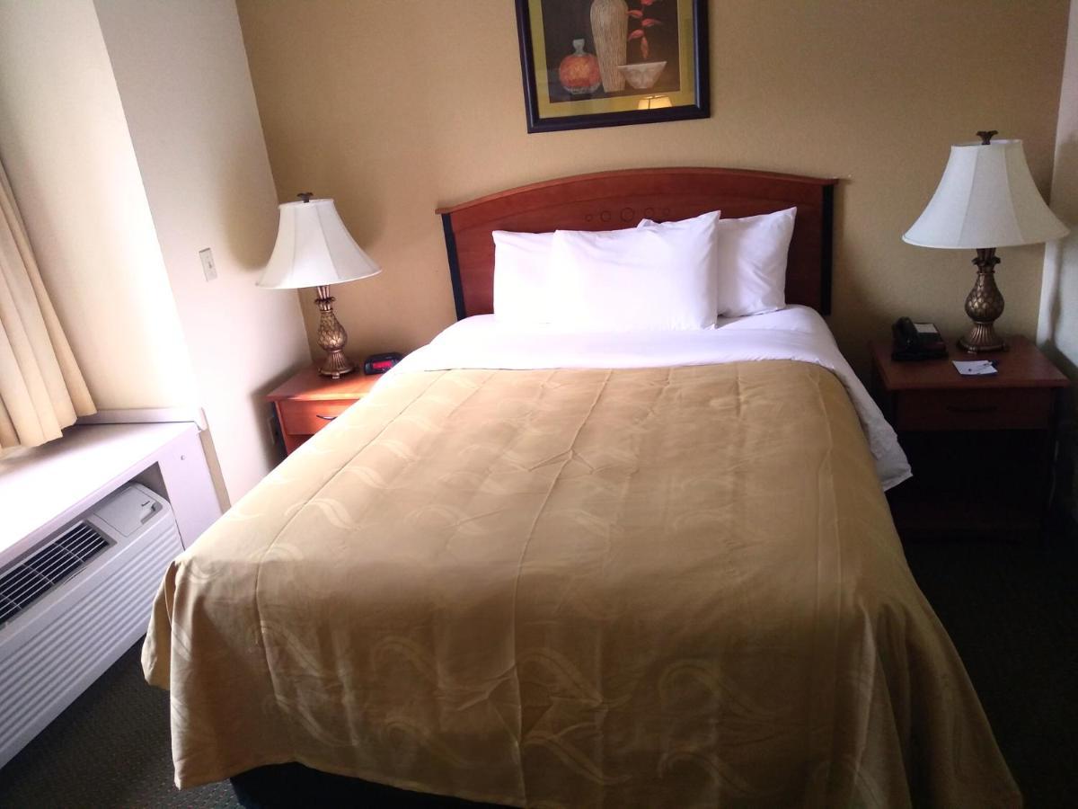 Quality Inn & Suites Prestonsburg Next To Mountain Arts Center المظهر الخارجي الصورة